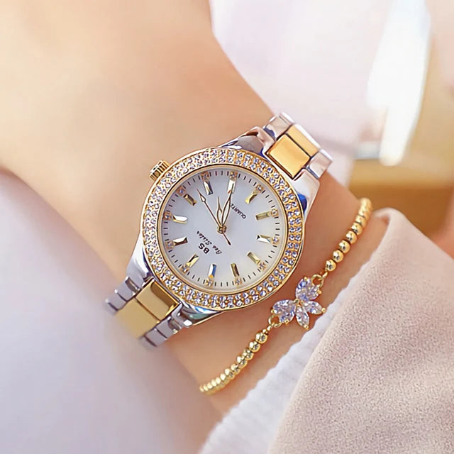 2024 Relógios de pulso femininos de ouro Relógios de vestido Relógios de cristal de diamante Relógios de aço inoxidável Relógio de prata feminino Montre Femme 2023