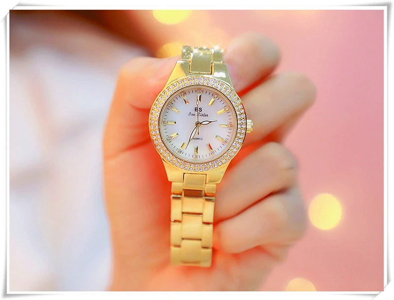 2024 Relógios de pulso femininos de ouro Relógios de vestido Relógios de cristal de diamante Relógios de aço inoxidável Relógio de prata feminino Montre Femme 2023