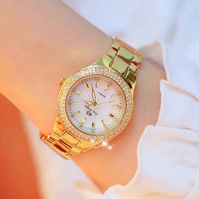 2024 Relógios de pulso femininos de ouro Relógios de vestido Relógios de cristal de diamante Relógios de aço inoxidável Relógio de prata feminino Montre Femme 2023